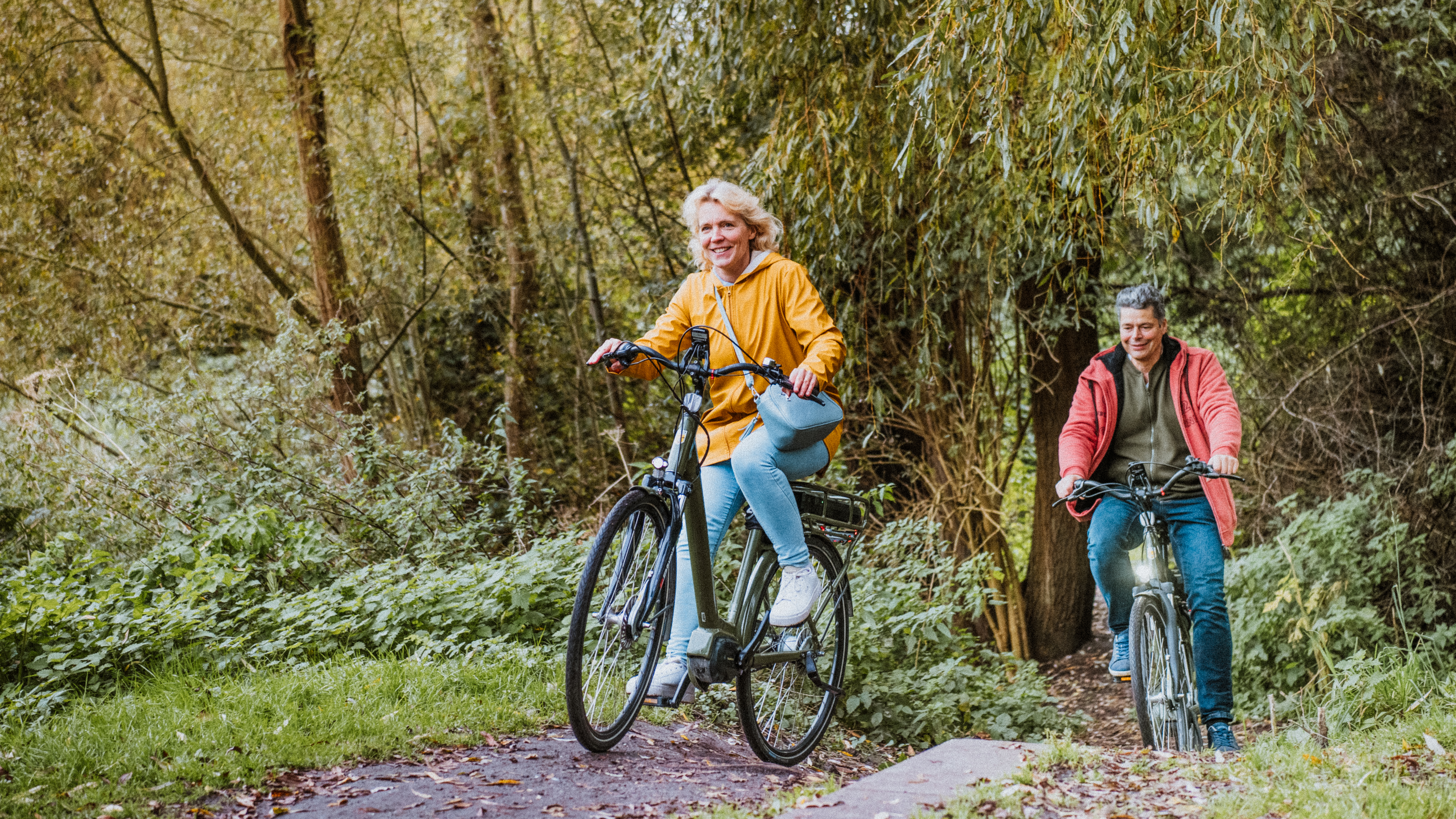 fietsen in het groen